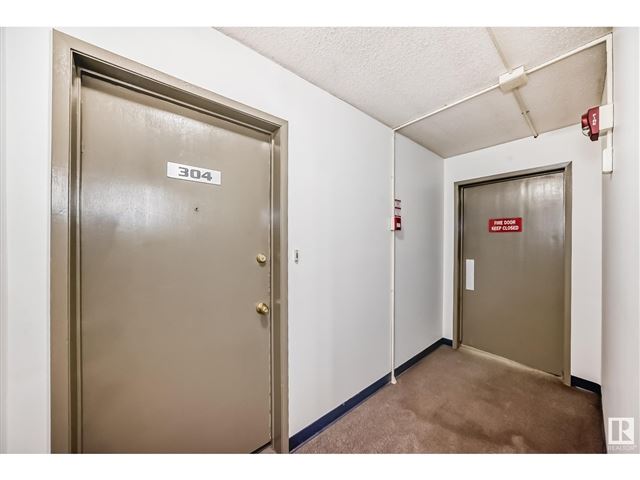 4328 4 St Nw - 304 4328 4 Street Northwest - photo 2