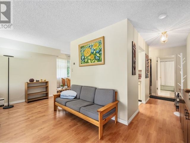 Panorama Place - 204 4345 Grange Street - photo 4