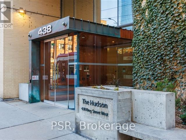 The Hudson - 612 438 King Street West - photo 2