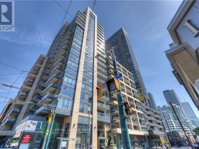 The Hudson - 412 438 King Street West - photo 1