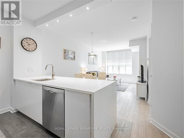 The Morgan - 821 438 Richmond Street West - photo 3