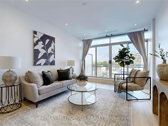 Parkwood Residences - 619 44 Bond Street West - photo 1