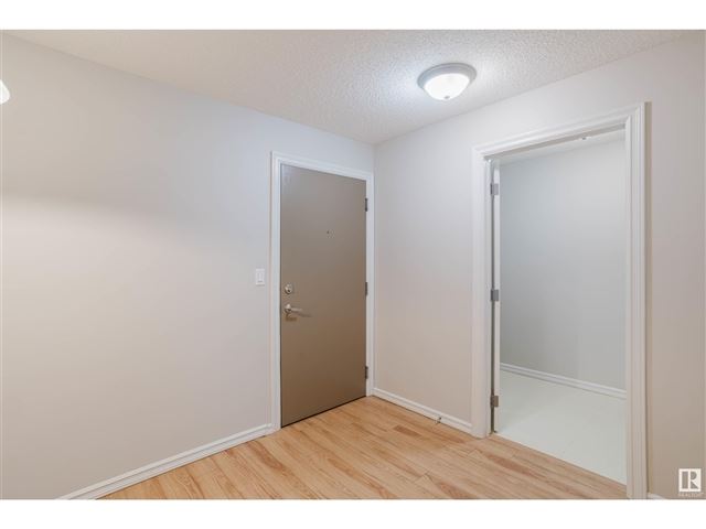 4403 23 ST NW - 210 4403 23 Street Northwest - photo 3