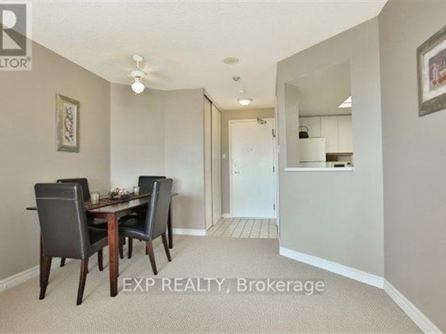 Kingsbridge Grand 2 - 808 4460 Tucana Court - photo 2