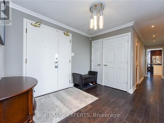 Kingsbridge Grand 2 - ph02 4460 Tucana Court - photo 1