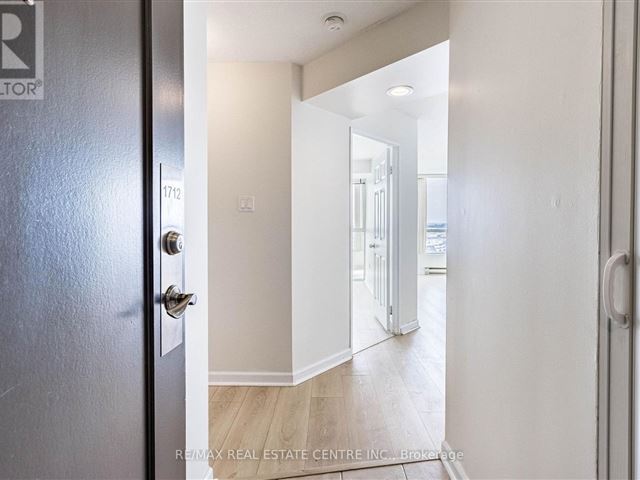 Kingsbridge Grand - 1712 4470 Tucana Court - photo 3