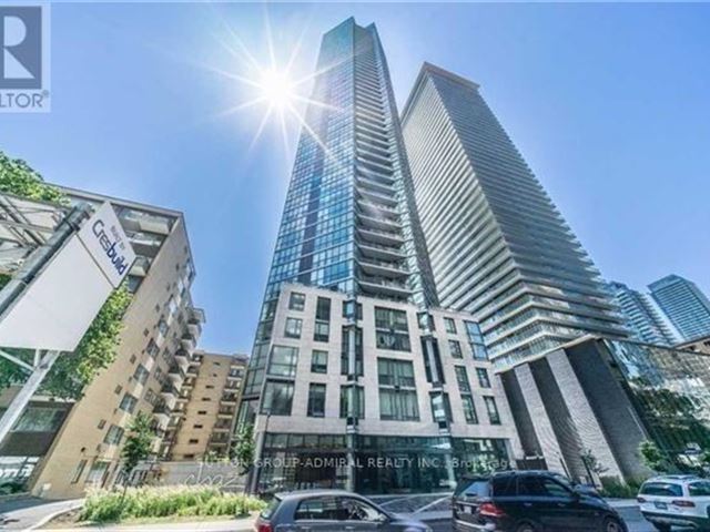 Chaz Yorkville - 4609 45 Charles Street East - photo 1