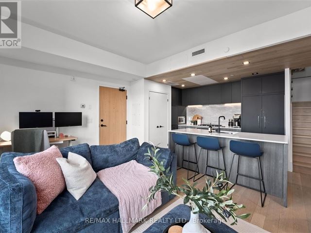 Cabin Toronto - 306 45 Dovercourt Road - photo 1