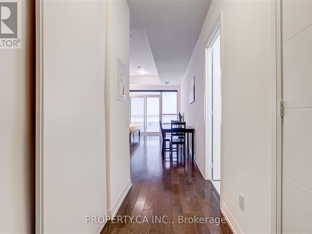 Axiom Condos - 1003 460 Adelaide Street East - photo 2