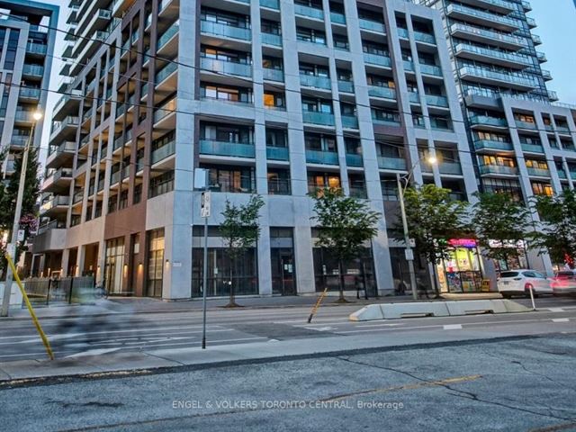 Axiom Condos - 1915 460 Adelaide Street East - photo 1