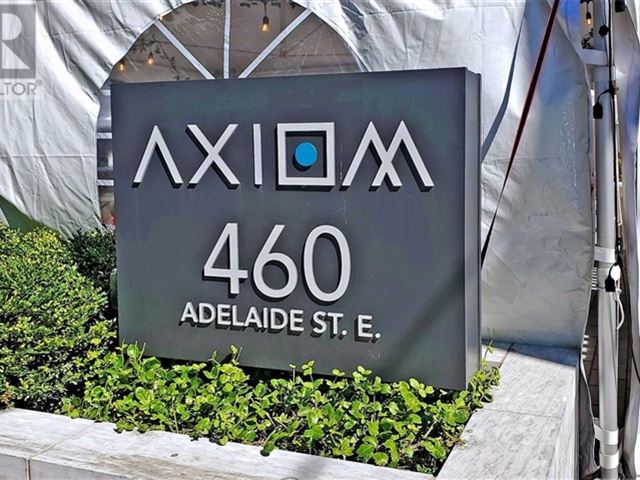 Axiom Condos - 639 460 Adelaide Street East - photo 2