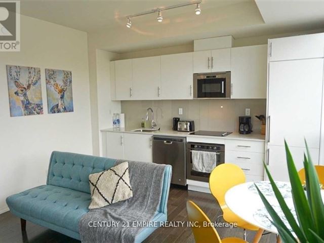 Axiom Condos - 1121 460 Adelaide Street East - photo 1