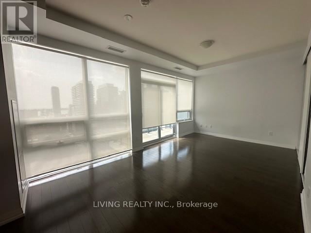 Axiom Condos - 2212 460 Adelaide Street East - photo 3