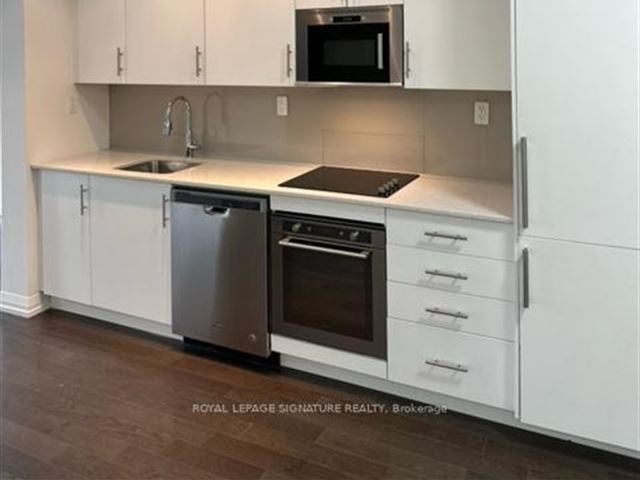 Axiom Condos - 1126 460 Adelaide Street East - photo 1