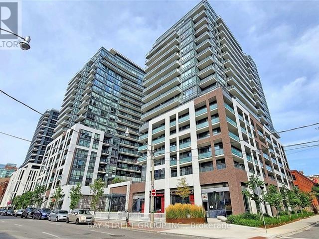 Axiom Condos - 521 460 Adelaide Street East - photo 1