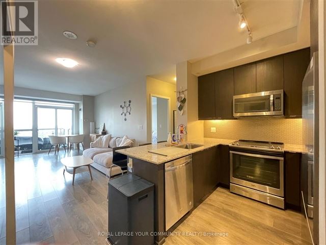 Downtown Erin Mills - 1706 4633 Glen Erin Drive - photo 3