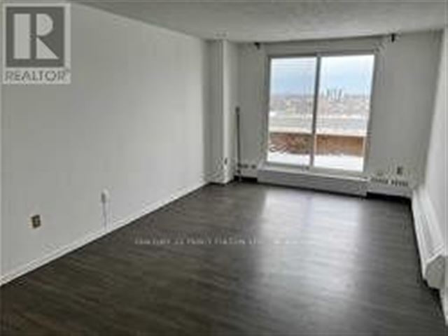 4745 Jane Street Condos - 828 4645 Jane Street - photo 2