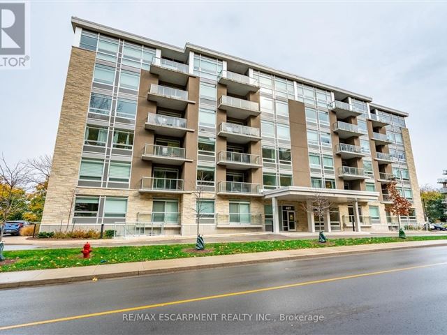 Vista 3 Condos on Charlton - 308 467 Charlton Avenue East - photo 1