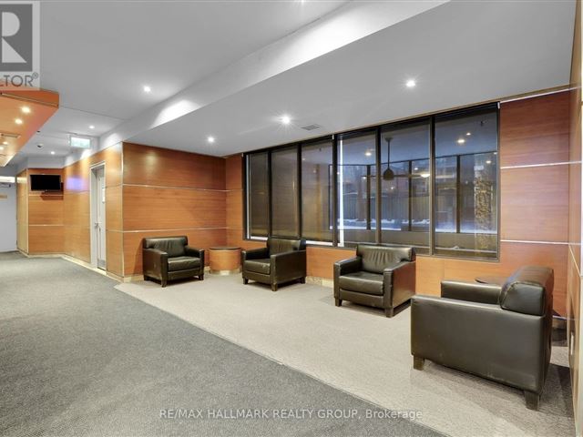 Bay Laurier Place - 1606 470 Laurier Avenue West - photo 3