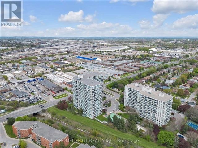 Riviera Club 1 - 13 4727 Sheppard Avenue East - photo 3