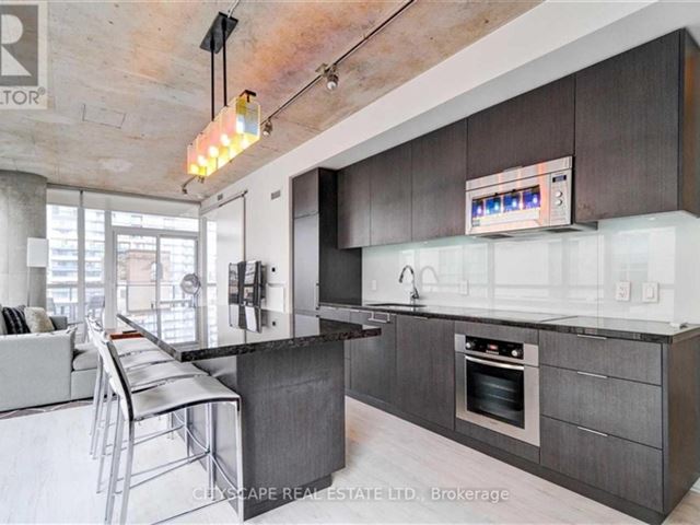 Victory Lofts - 801 478 King Street West - photo 2