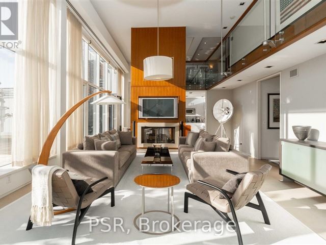 Park Avenue Residences - 1301 48 Saint Clair Avenue West - photo 1