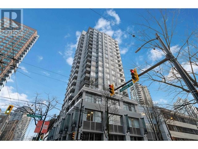 R & R - 807 480 Robson Street - photo 1