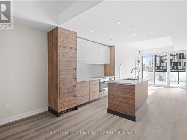 The Residences of 488 University Avenue - 2408 488 University Avenue - photo 1