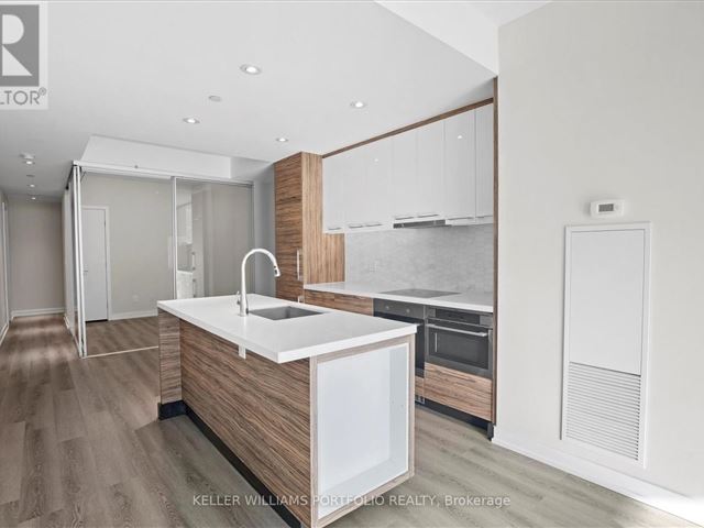 The Residences of 488 University Avenue - 2408 488 University Avenue - photo 2