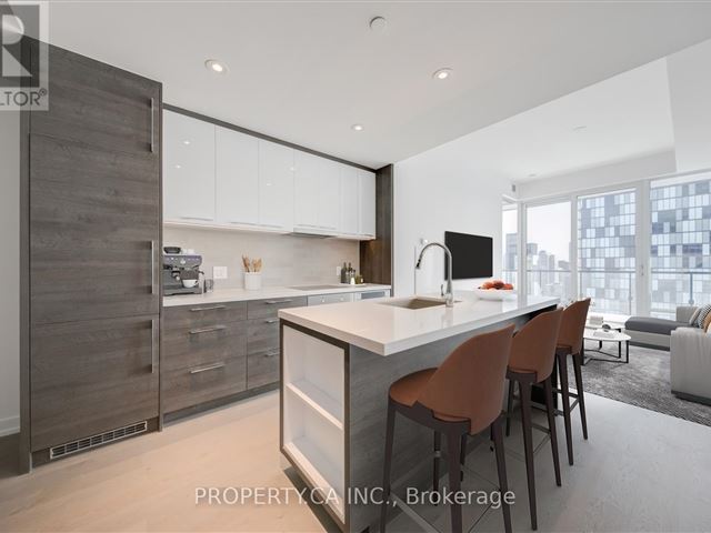 The Residences of 488 University Avenue - 2708 488 University Avenue - photo 1