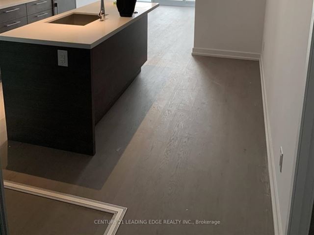 The Residences of 488 University Avenue - 3301 488 University Avenue - photo 1