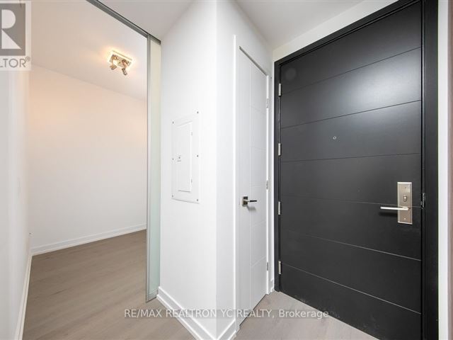 The Residences of 488 University Avenue - 4012 488 University Avenue - photo 1