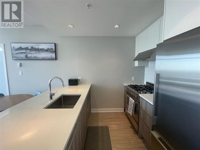 The Park Metrotown - 3801 4900 Lennox Lane - photo 2