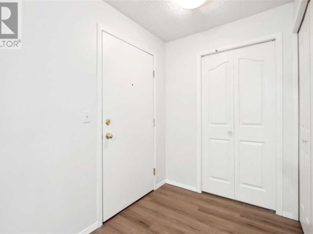 4975 130 Av Se - 3207 4975 130 Avenue Southeast - photo 2