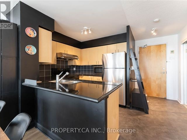 Ultima at Broadway North Tower - 1609 4978 Yonge Street - photo 3