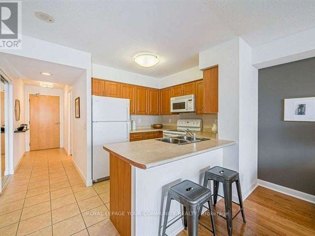 Ultima at Broadway North Tower - 3207 4978 Yonge Street - photo 2