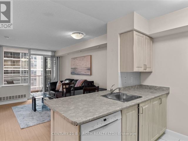 Ultima at Broadway North Tower - 711 4978 Yonge Street - photo 3