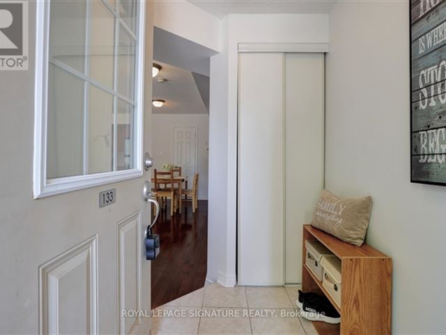 Brownstones on Wallace - 133 30 Elsie Lane - photo 2