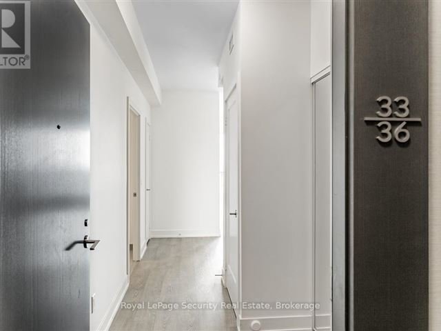 Islington Terrace Condos - 3336 5 Mabelle Avenue - photo 1