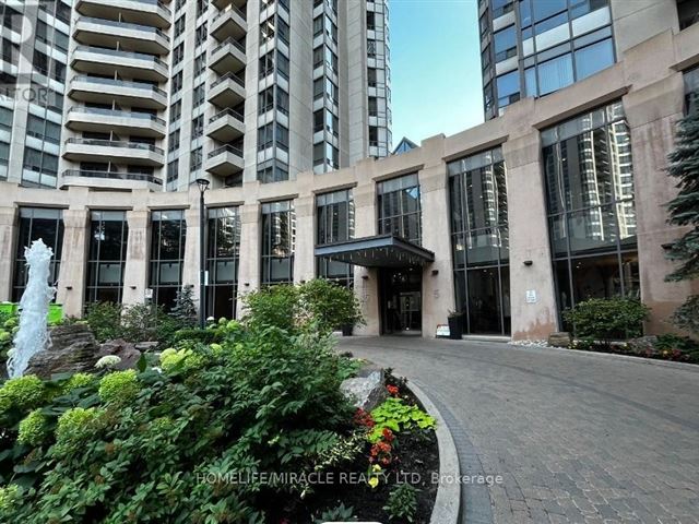 Triomphe - 2204 5 Northtown Way - photo 2