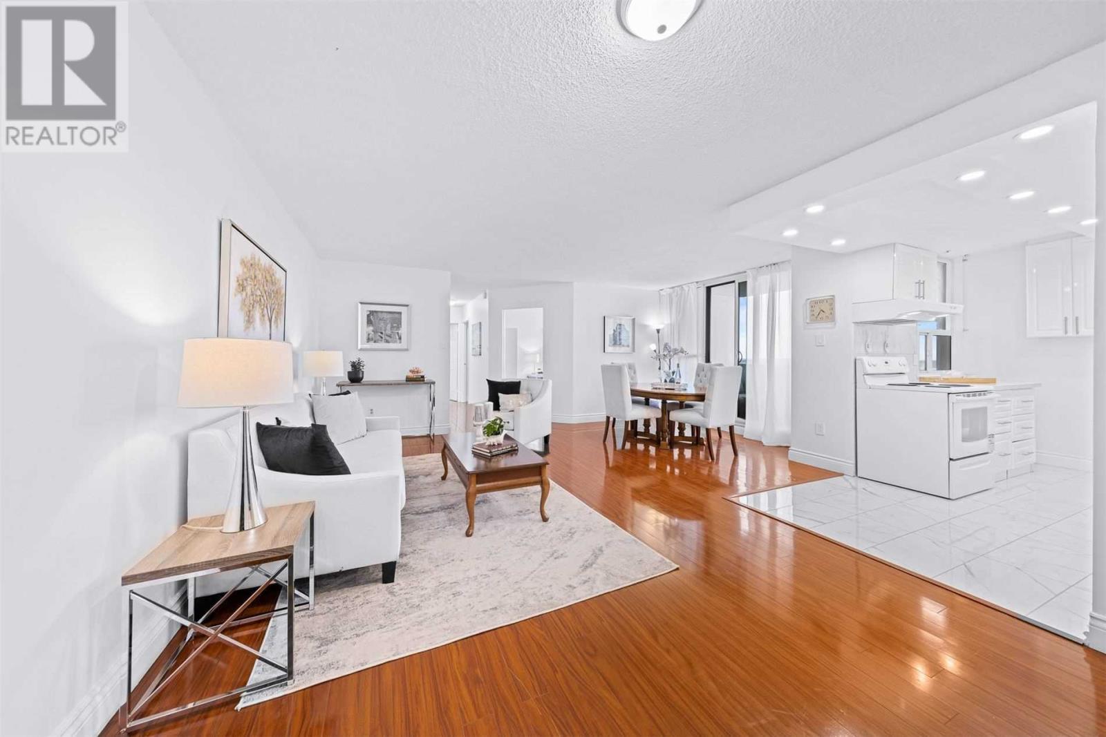 5-old-sheppard-avenue-unit-1905-toronto-for-sale-599-000