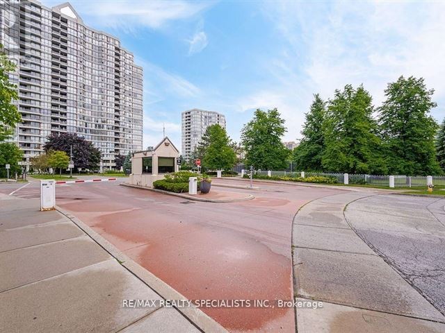 Platinum on the Humber - 1510 5 Rowntree Road - photo 2