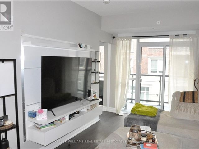 50 Ann Condos - 212 50 Ann Street - photo 2