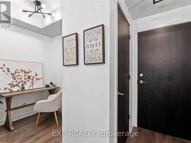 Local at Fort York - 326 50 Bruyeres Mews - photo 3