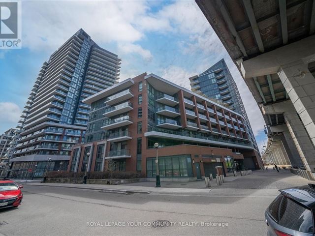 Local at Fort York - 906 50 Bruyeres Mews - photo 3