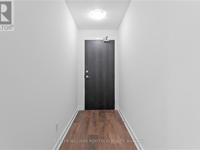 Local at Fort York - 1009 50 Bruyeres Mews - photo 3