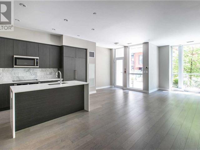 Local at Fort York - th10 50 Bruyeres Mews - photo 3