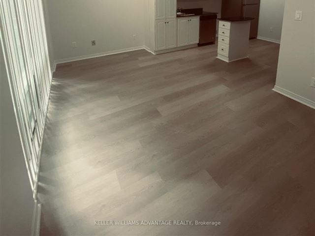 The Rosemount Residences - 721 50 John Street - photo 2