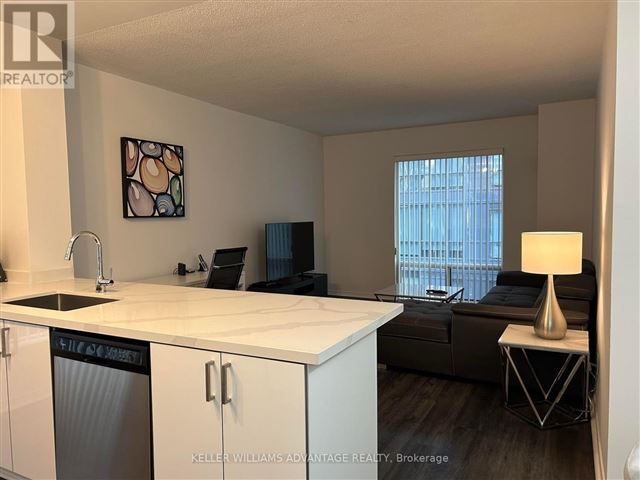 The Rosemount Residences - 820 50 John Street - photo 2