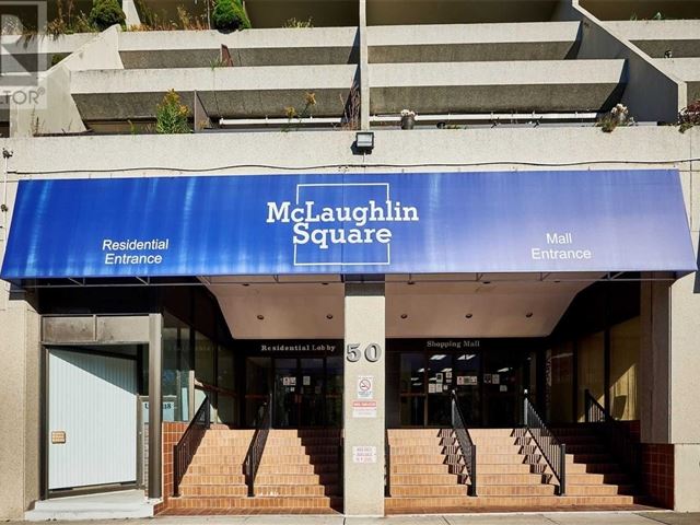 McLaughlin Square - 230 50 Richmond Street East - photo 2